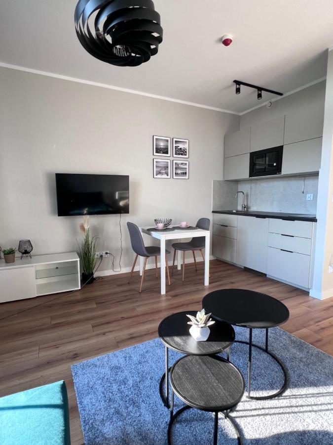 Apartament Wroclove - Bezkontaktowe Zameldowanie วรอตซวาฟ ภายนอก รูปภาพ